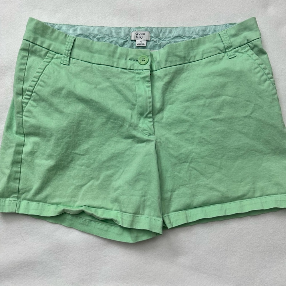 Crown & Ivy Caroline Green Shorts Size 14, 5 inches length EUC